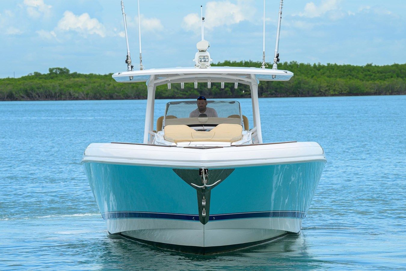 best yacht sales deals 2015 47' Intrepid 475 Panacea - INTREPID POWERBOATS INC.