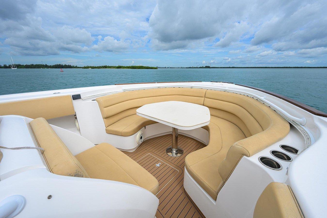 Buy a 2015 47' Intrepid 475 Panacea 47 at Shestakov Yacht Sales