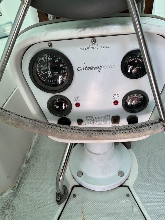 Купить яхту Purple Shamrock 29 в Shestakov Yacht Sales