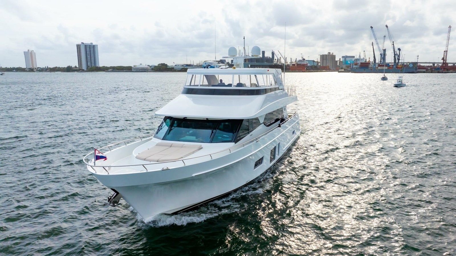 Buy a yacht Crumdale 2018
