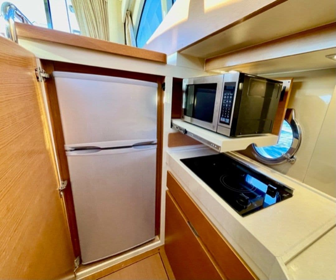 Buy a 42 Fly at Shestakov Yacht Sales