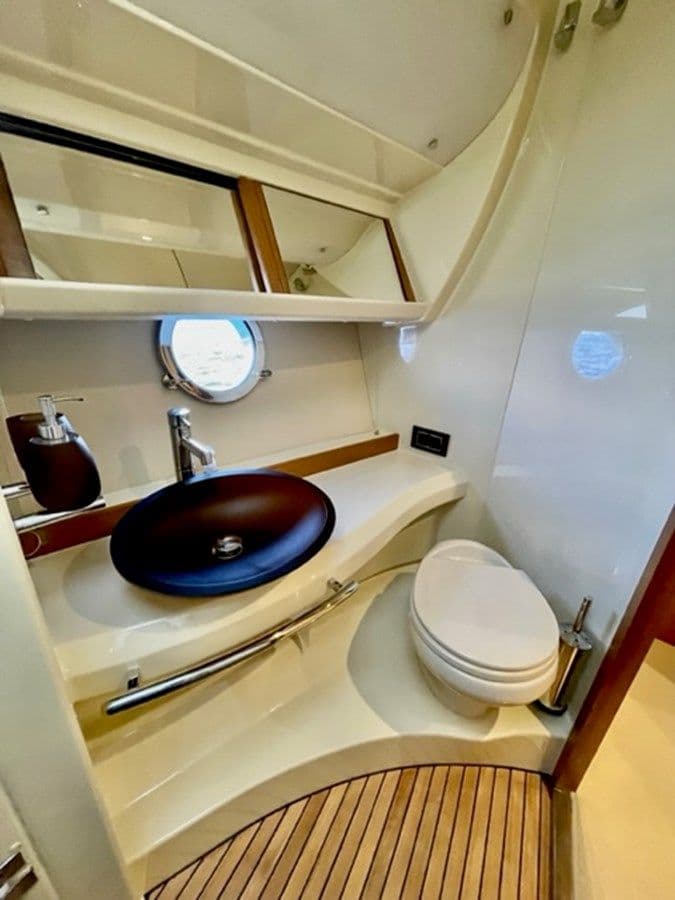 Buy a 42 Fly 2018 at Shestakov Yacht Sales