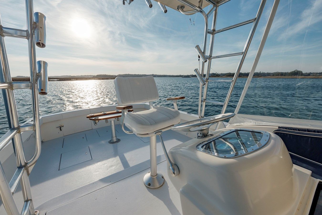 Queso 33 Walkaround price