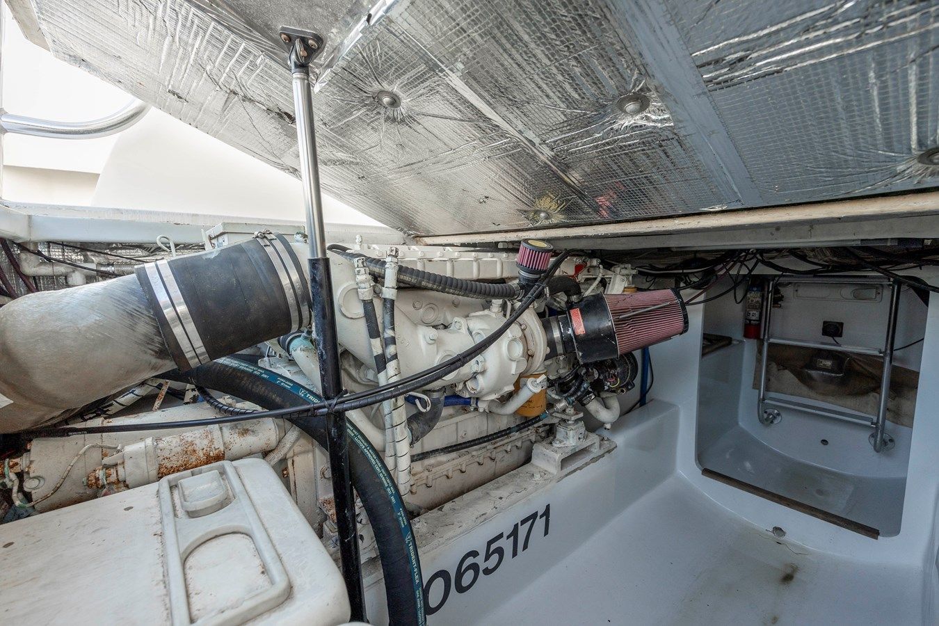 best yacht sales deals Queso 33 Walkaround