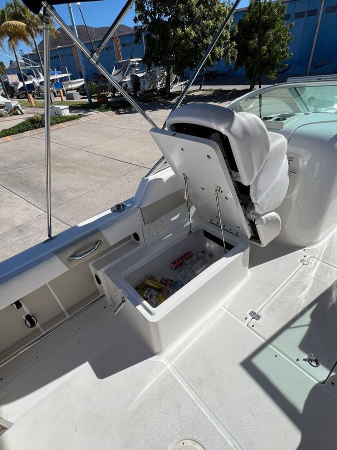2014 Robalo R227 Dual Console - ROBALO yacht sale