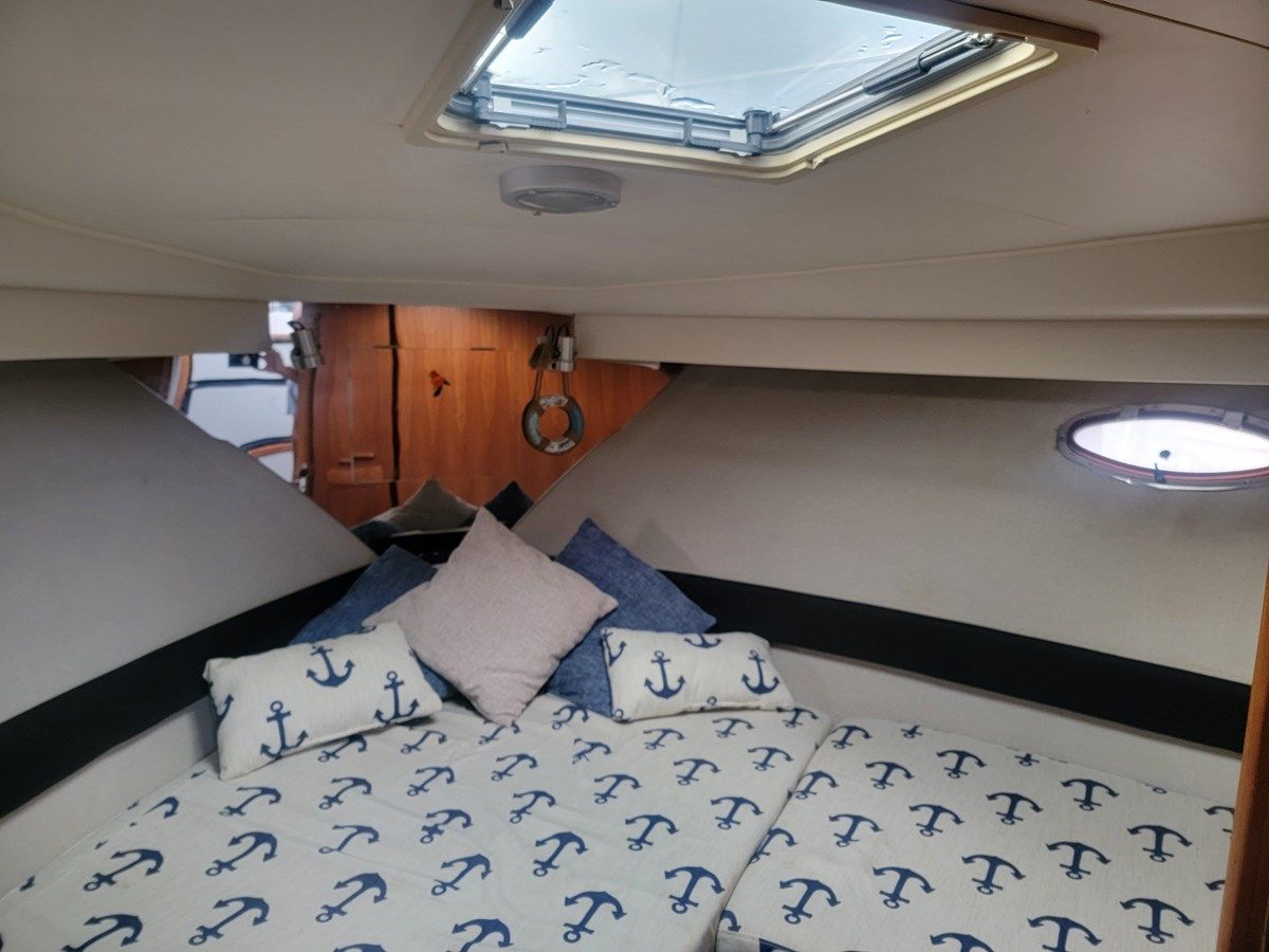 the best price on Solace 33 Aft Cabin