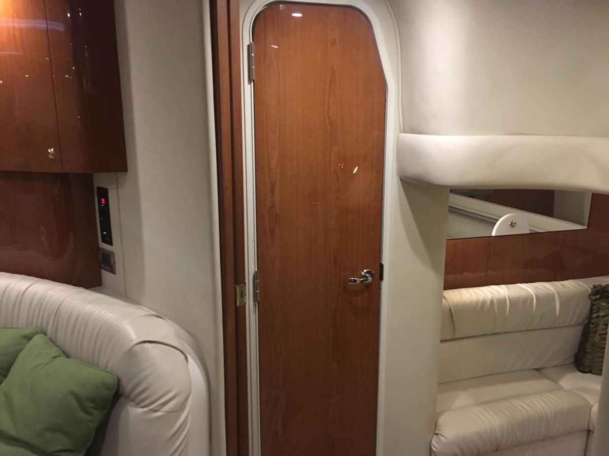 best yacht sales deals 2000 Sea Ray 410 Sundancer 2000