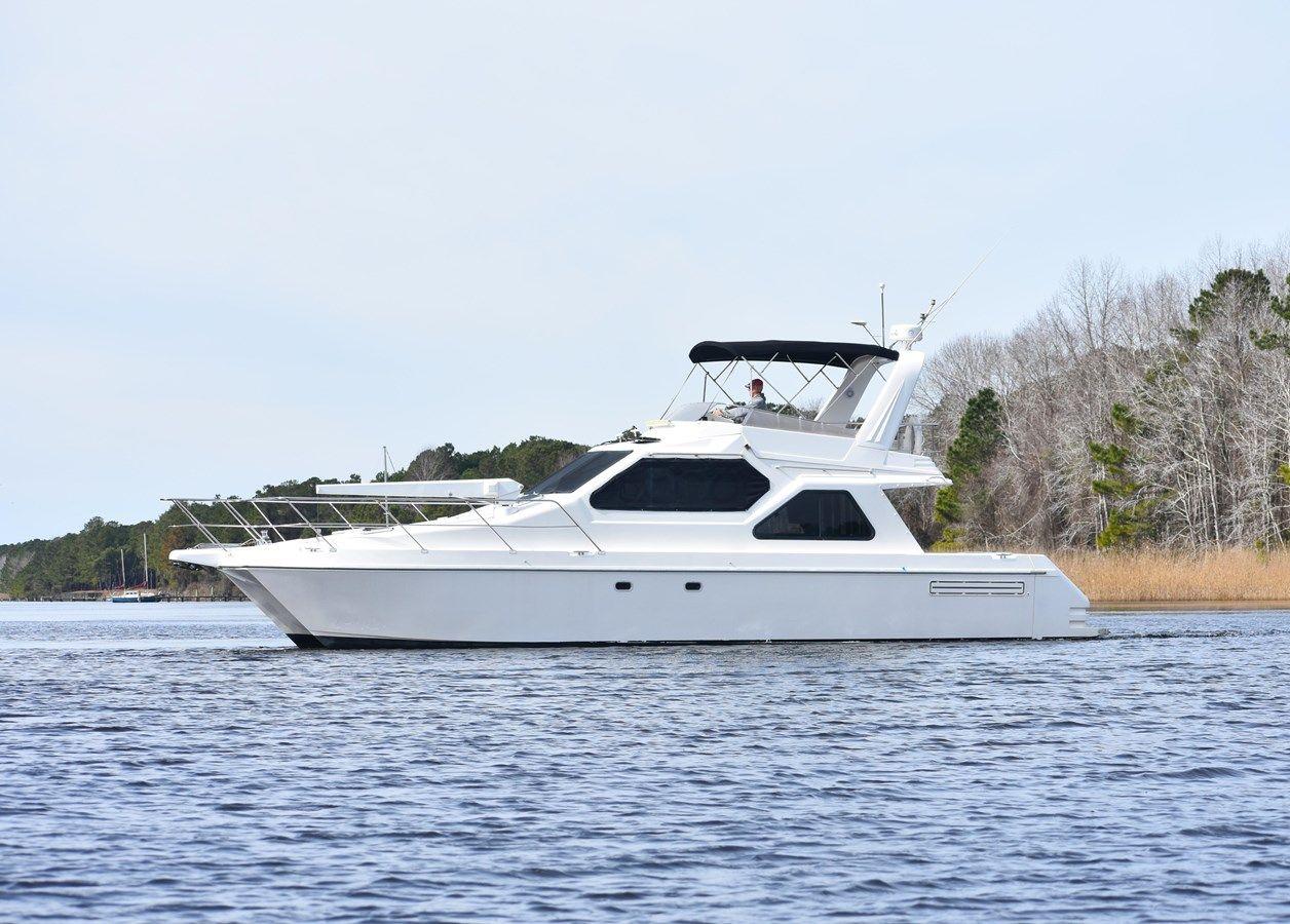 the best price on 2001 Motor Yacht Sports Cat 44 2001