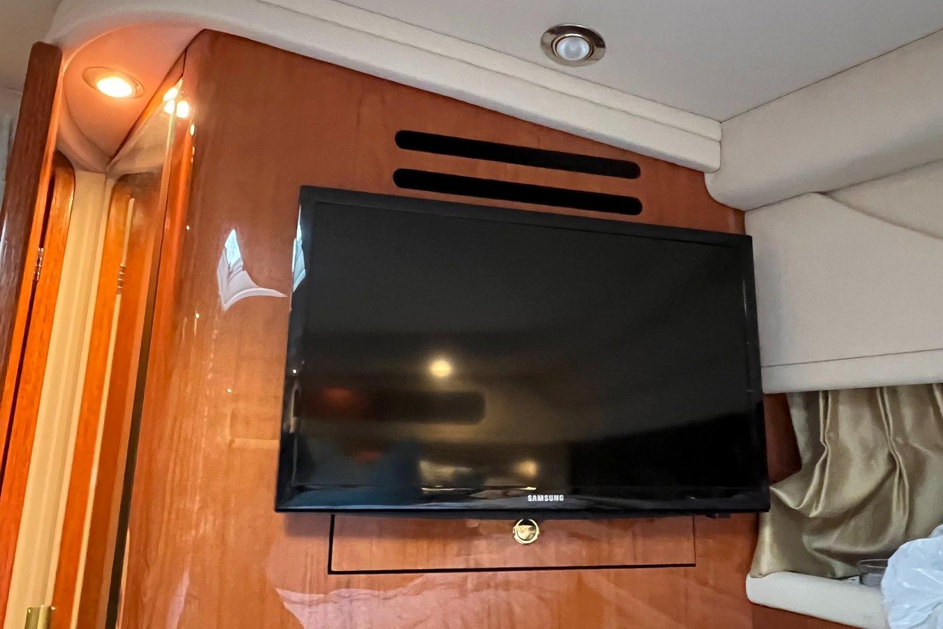 the best price on 2001 Sea Ray 460 SUndancer 2001