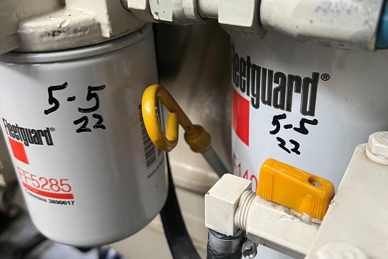 best yacht sales deals 2001 Sea Ray 460 SUndancer