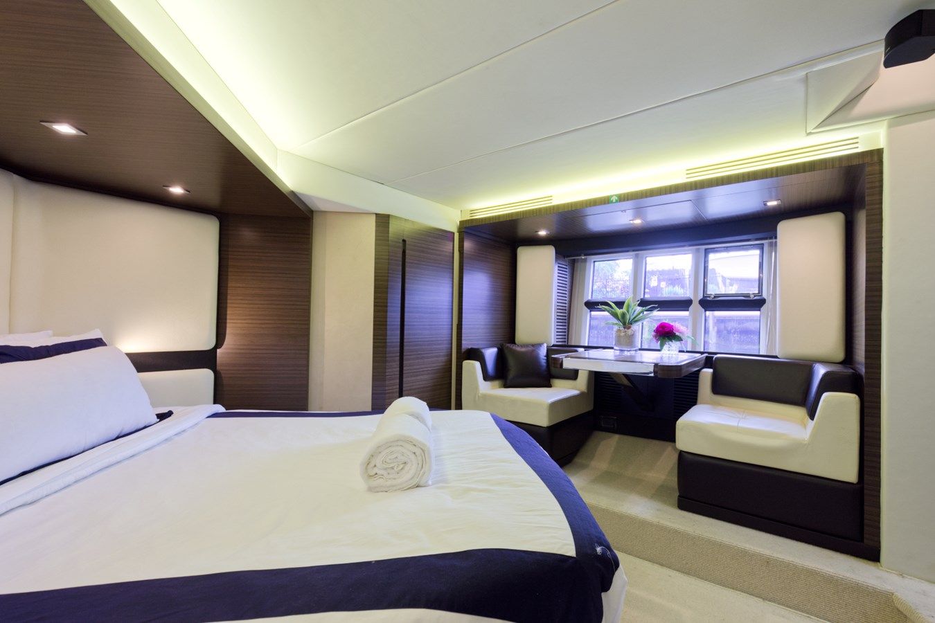 the best price on Azimut 55S 55