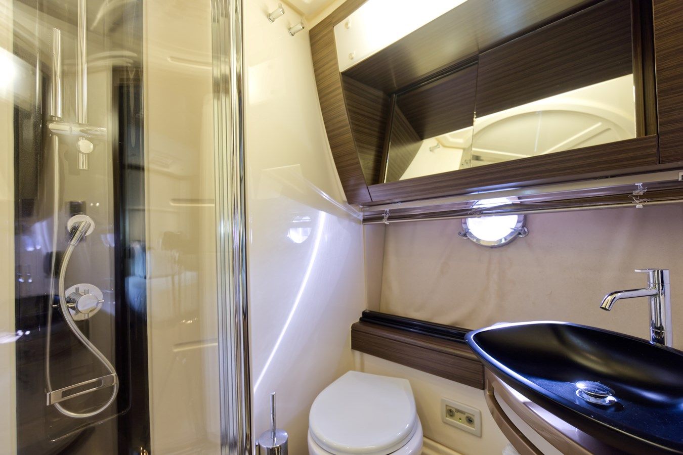 Buy a Azimut 55S 2013 at Shestakov Yacht Sales