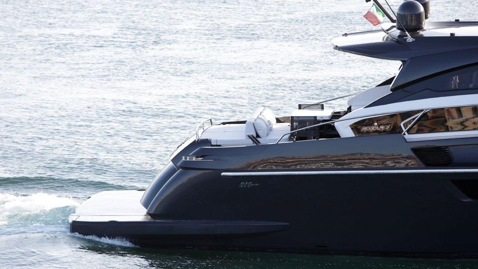 Купить яхту IN SIX 70 в Shestakov Yacht Sales