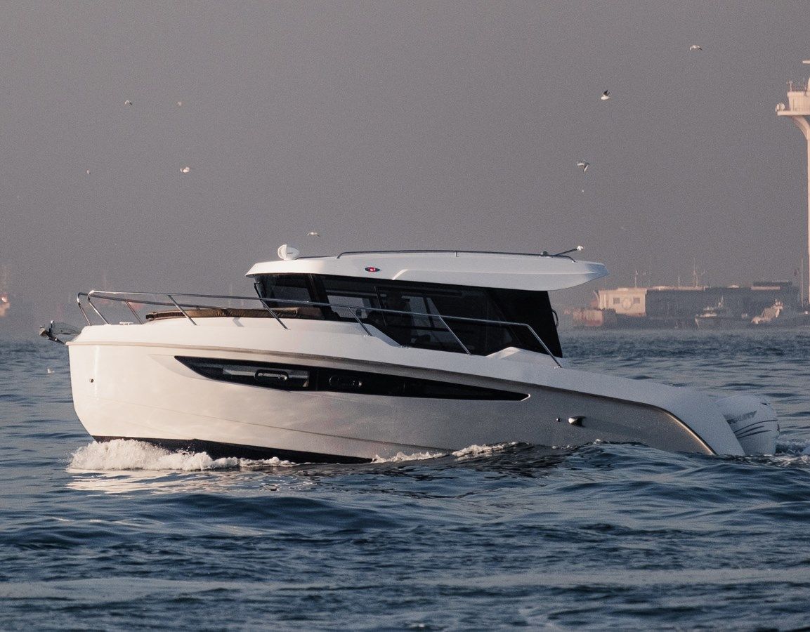 V30 HT Weekender - VENTO yacht sale