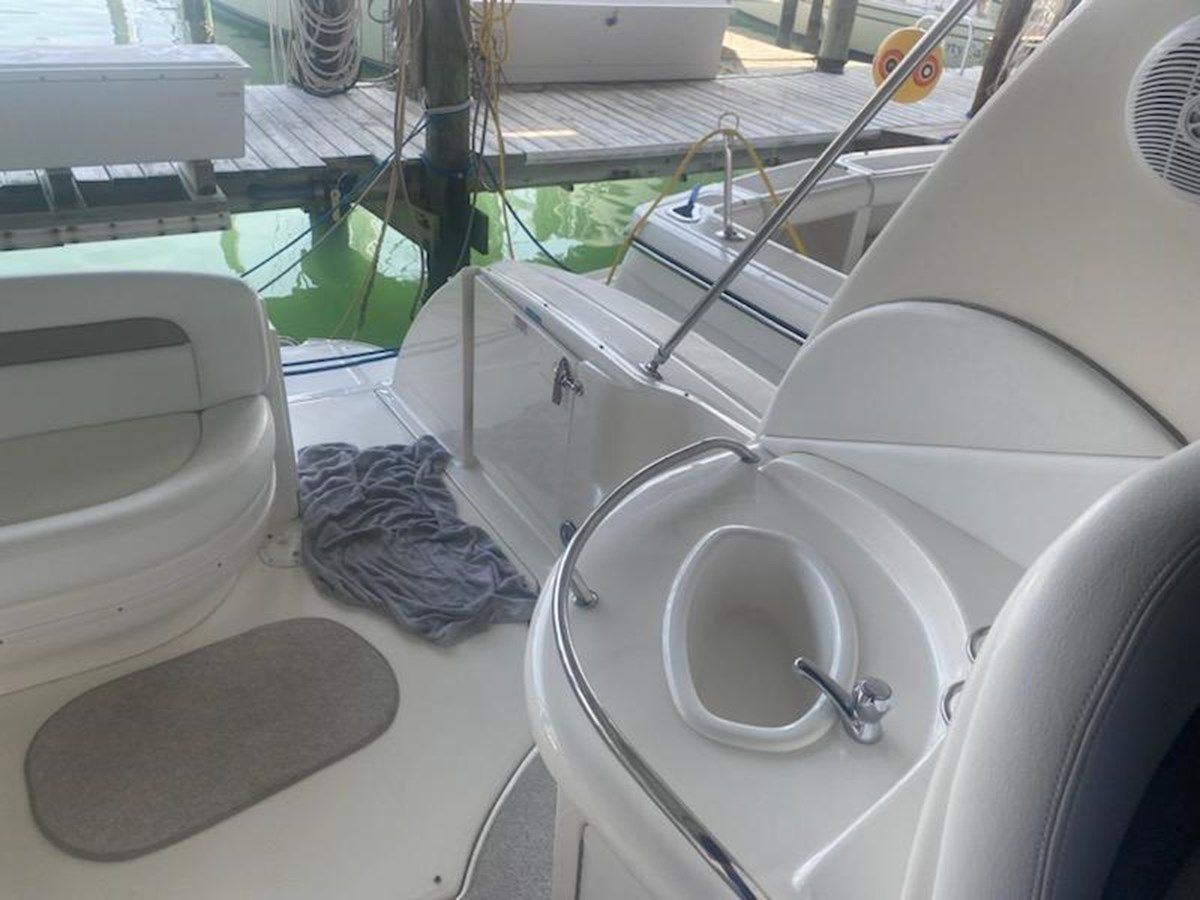 Buy a 2005 Sea Ray 340 Sundancer 2005 at Shestakov Yacht Sales