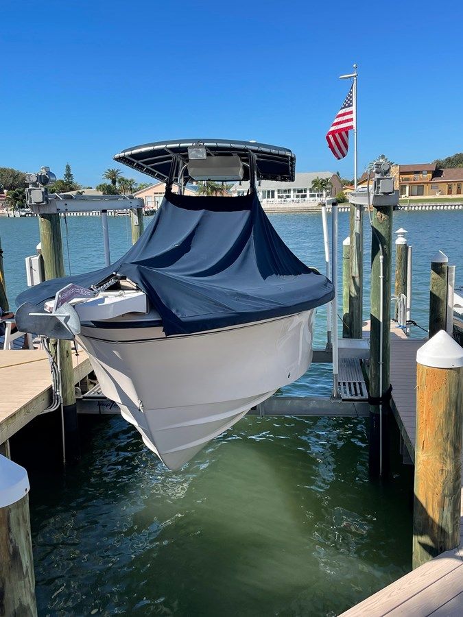 Buy a yacht 2003 Grady-White Center Console Chase 273 - GRADY-WHITE