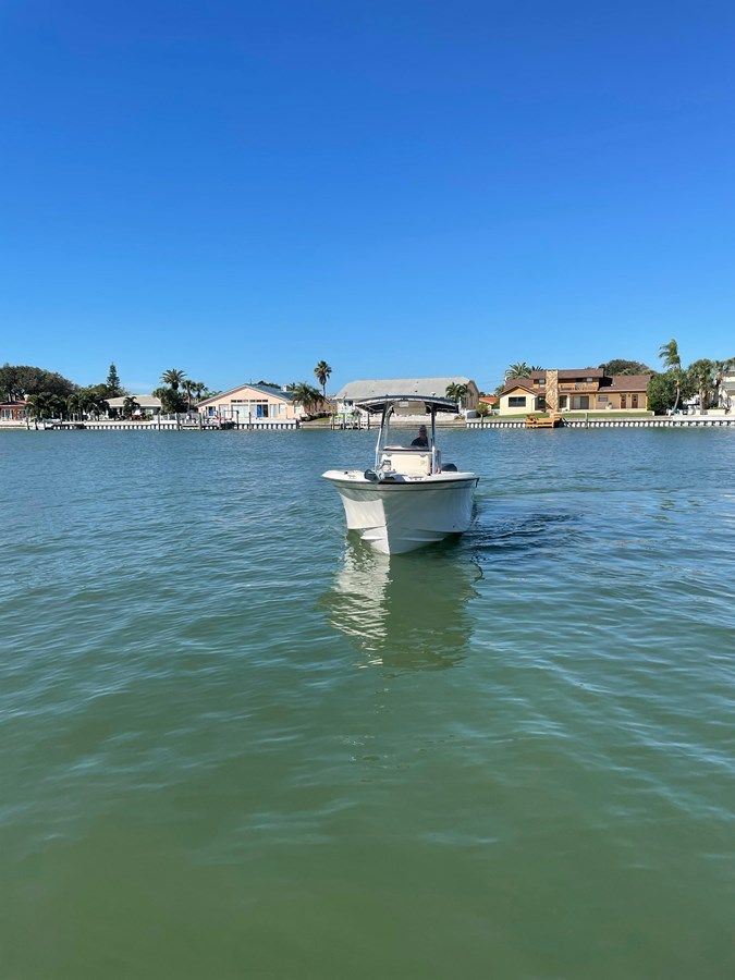 the best price on 2003 Grady-White Center Console Chase 273