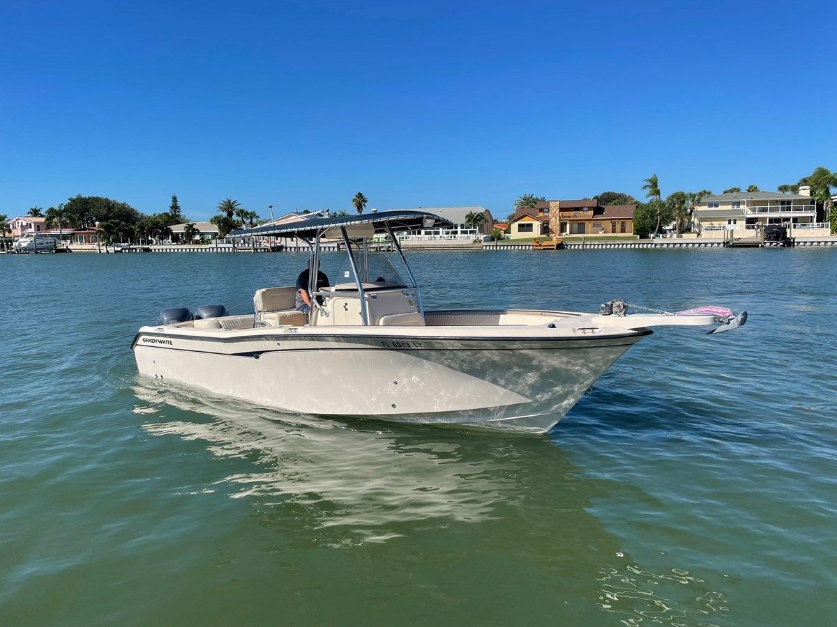 Buy a 2003 Grady-White Center Console Chase 273 at Shestakov Yacht Sales