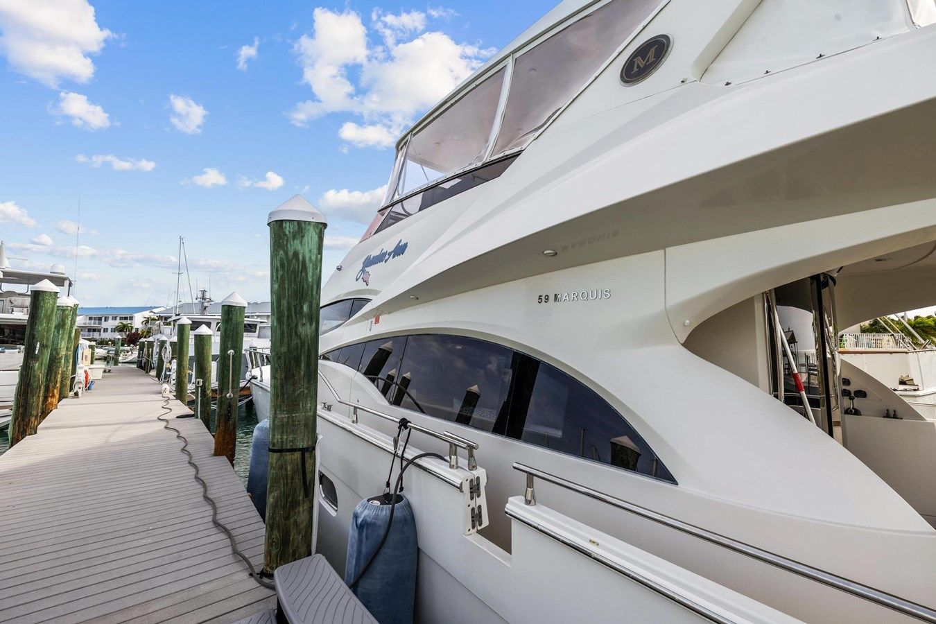 the best price on Yasmine Ann 2005