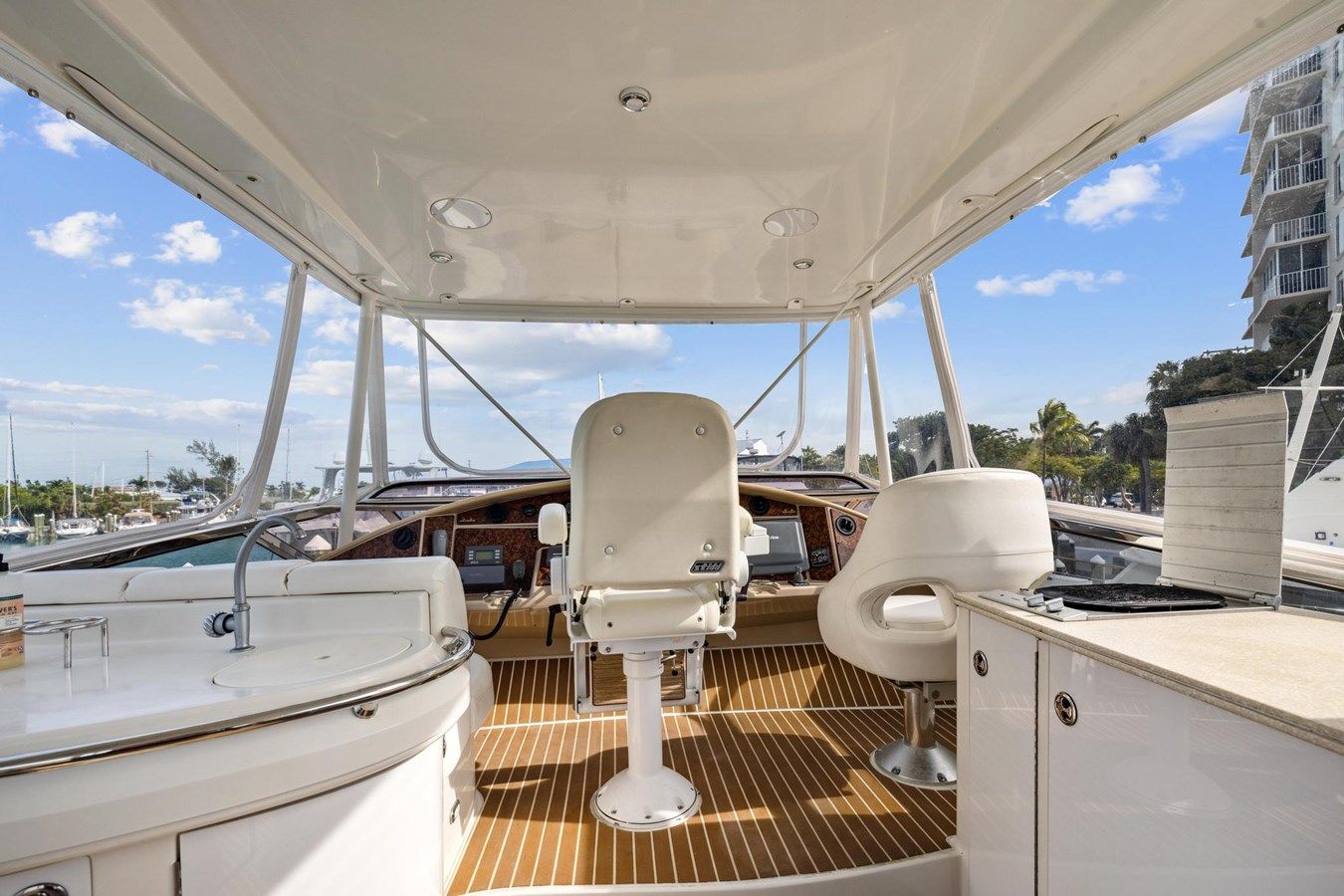 best yacht sales deals Yasmine Ann 2005