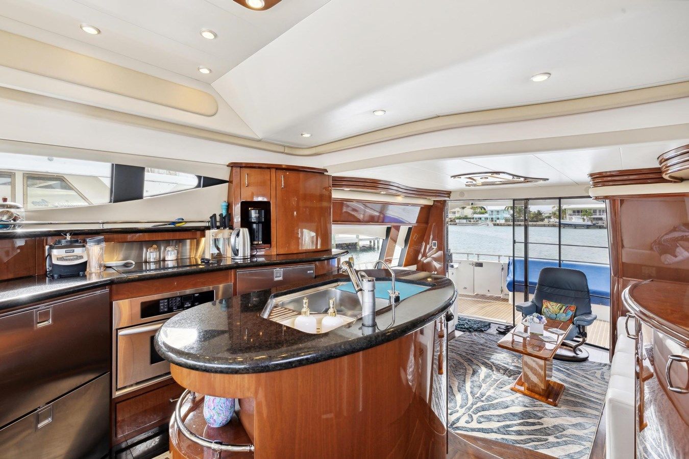 the best price on Yasmine Ann - Marquis