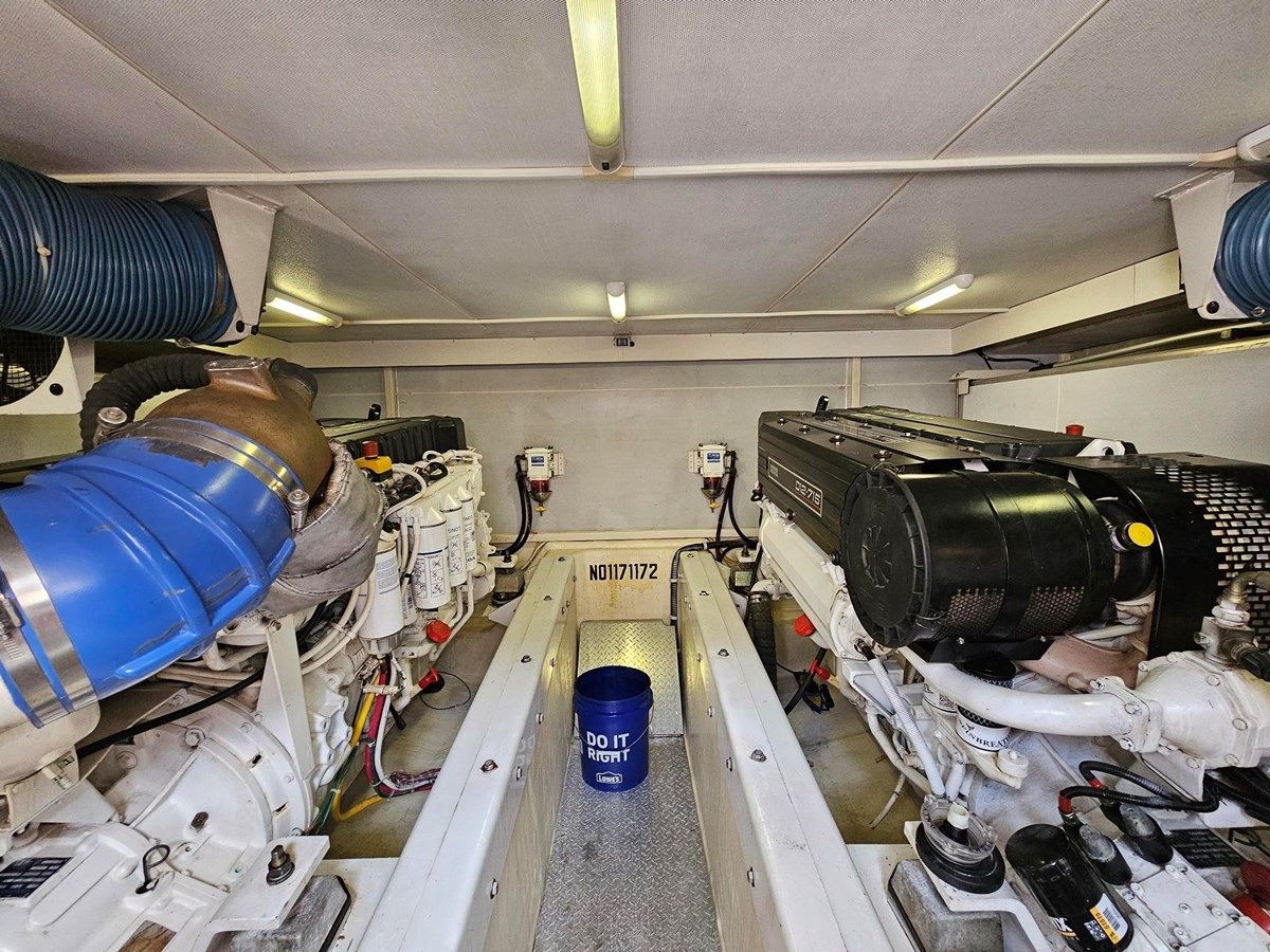 Buy a yacht Yasmine Ann 2005