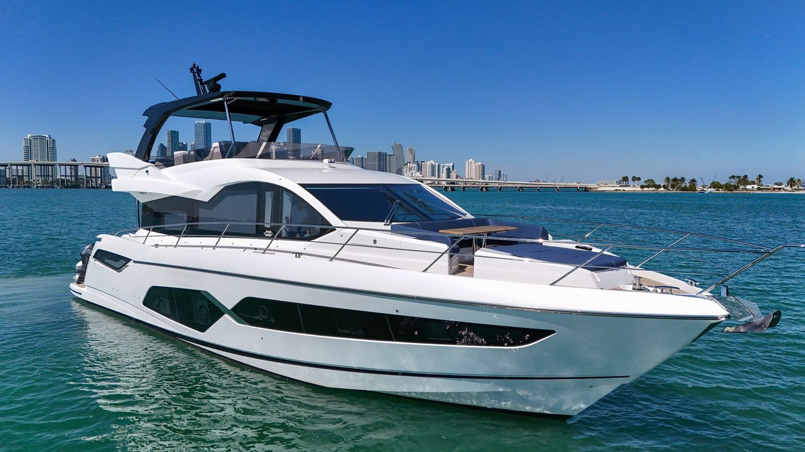 Buy a 68 MANHATTAN - Sunseeker at Shestakov Yacht Sales