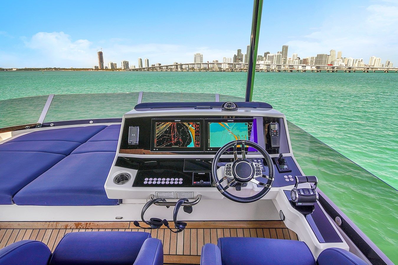 68 MANHATTAN - Sunseeker