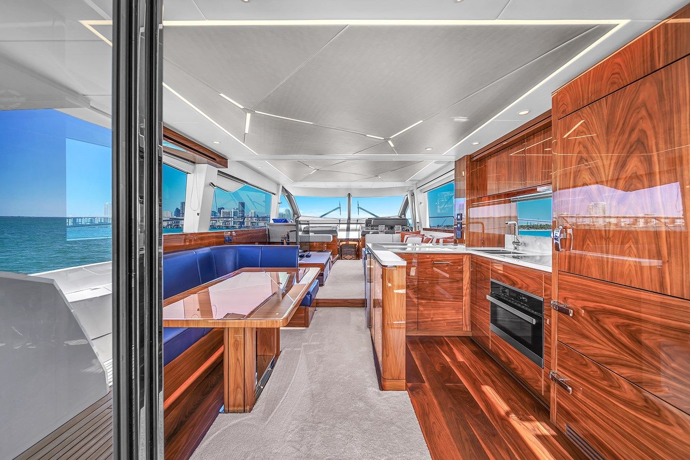 68 MANHATTAN - Sunseeker