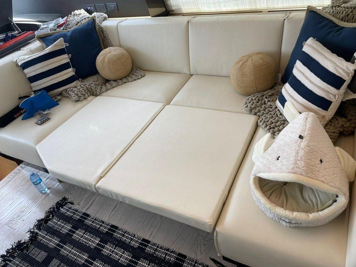 - - Ferretti Yachts price