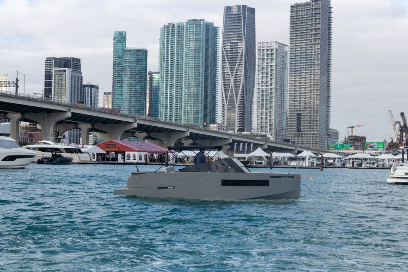 2024 NEW D28 CRUISER DE ANTONIO YACHTS