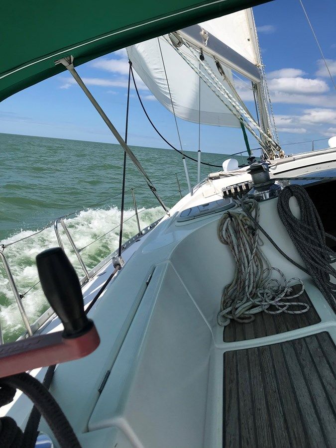 the best price on EMERALD 42