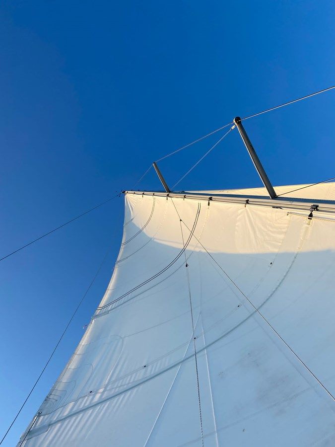 best yacht sales deals EMERALD - Beneteau