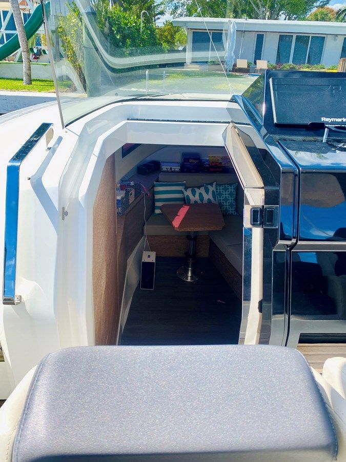 Buy a yacht - - Astondoa