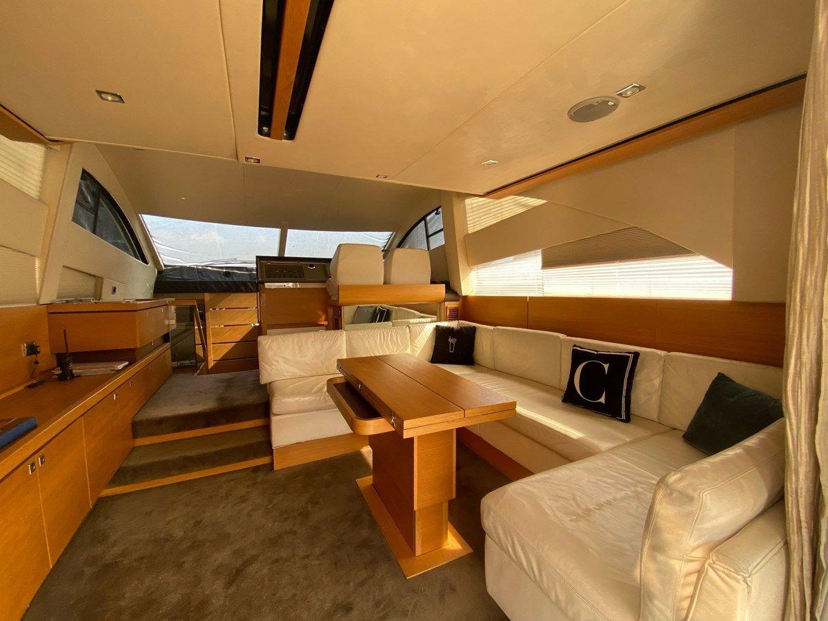 Купить яхту FAIRLINE PHANTOM в Shestakov Yacht Sales