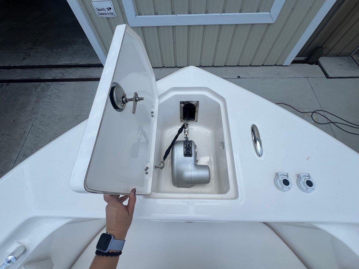 Лучшие предложения покупки яхты 2023 Sea Born LX26 Center Console