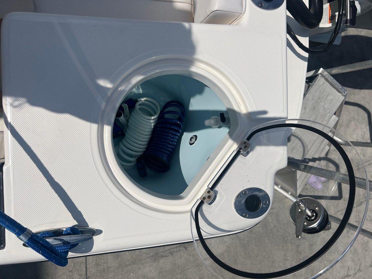 Купить яхту 2023 Sea Born LX26 Center Console в Shestakov Yacht Sales