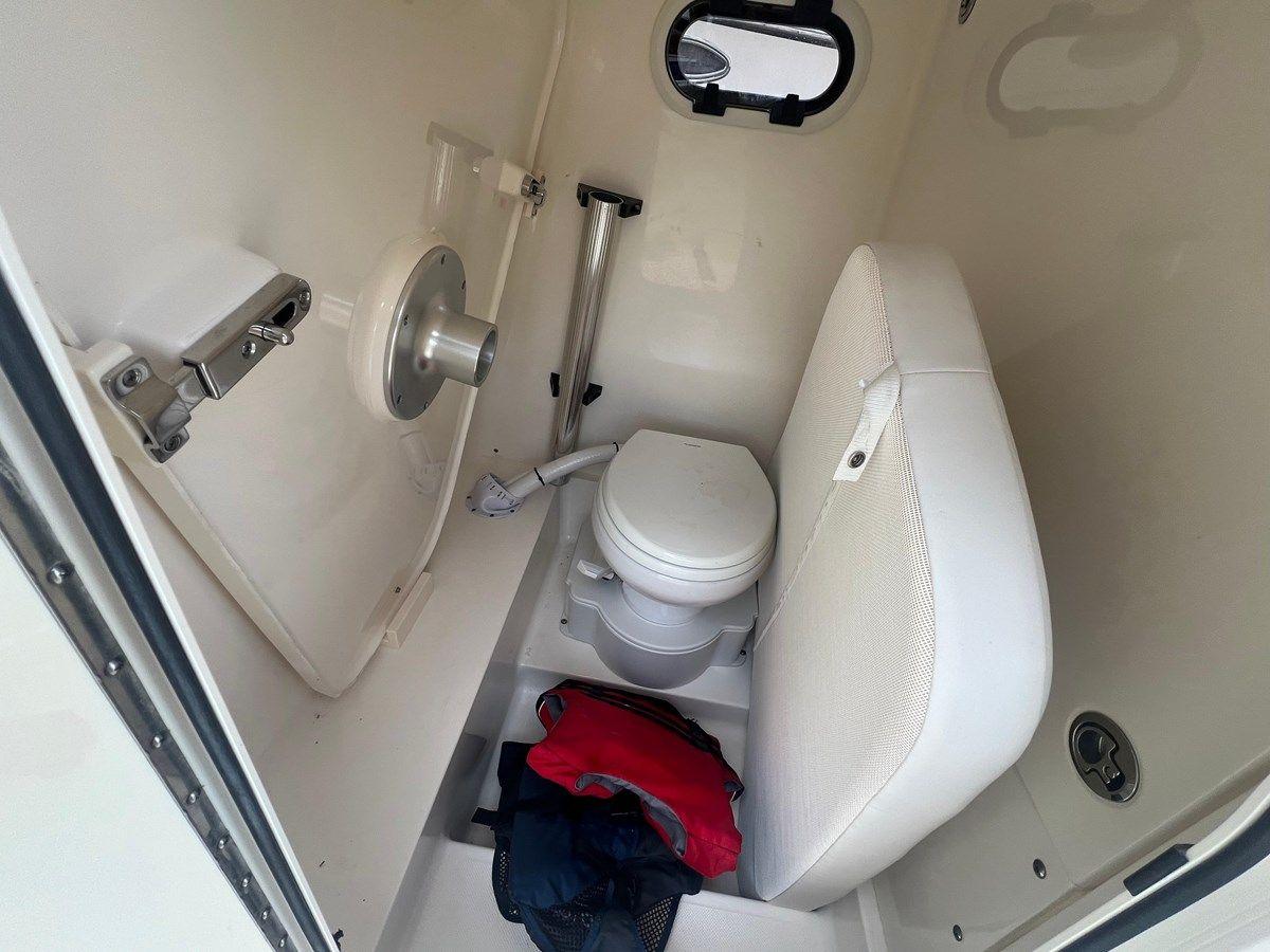 Стоимость яхты 2023 Sea Born LX26 Center Console 2023