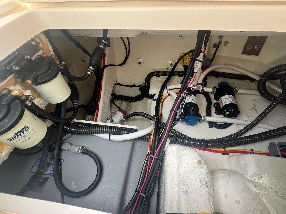 Лучшая цена на 2023 Sea Born LX26 Center Console - SEA BORN