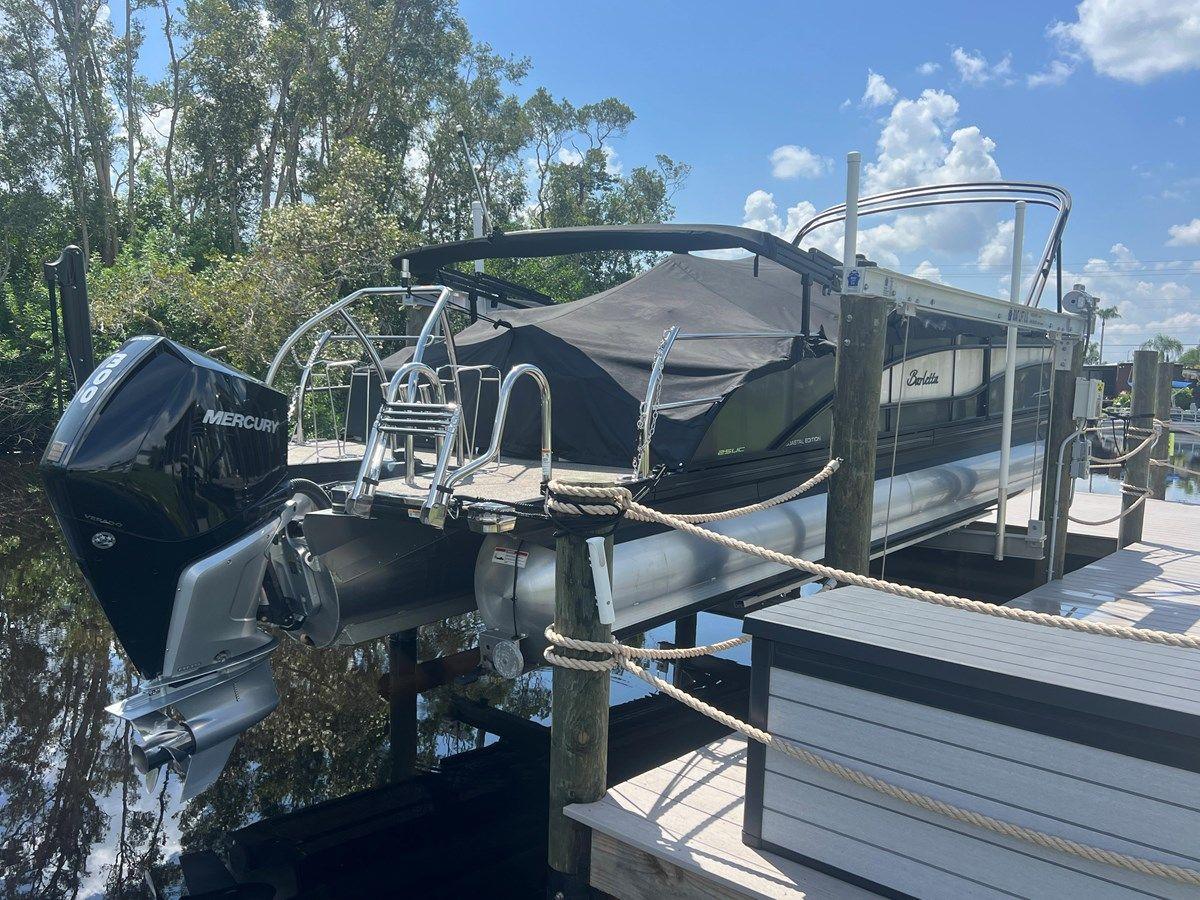 Лучшая цена на 2022 Barletta Corsa 25UC Corsa 25UC