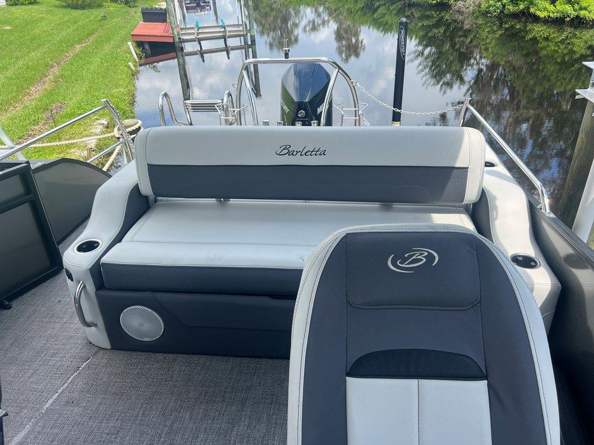 Лучшие предложения покупки яхты 2022 Barletta Corsa 25UC 27