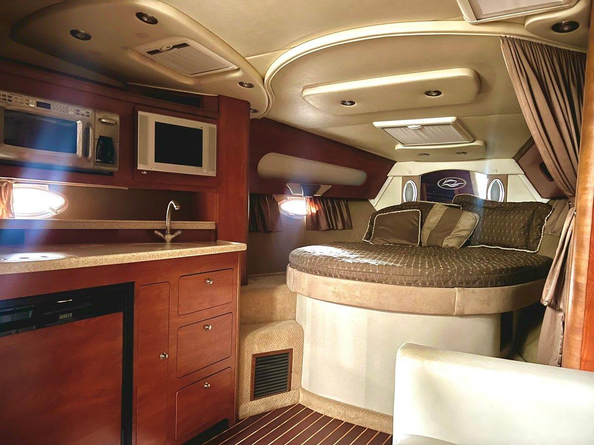 2008 Rinker 350 Express Cruiser 350 Express Cruiser