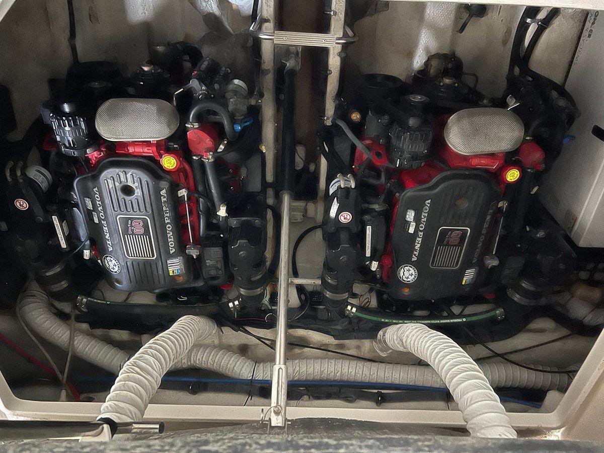 Лучшие предложения покупки яхты 2008 Rinker 350 Express Cruiser 350 Express Cruiser