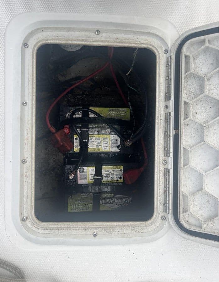 best yacht sales deals 2002 Cobia 211 Bay Boat - COBIA