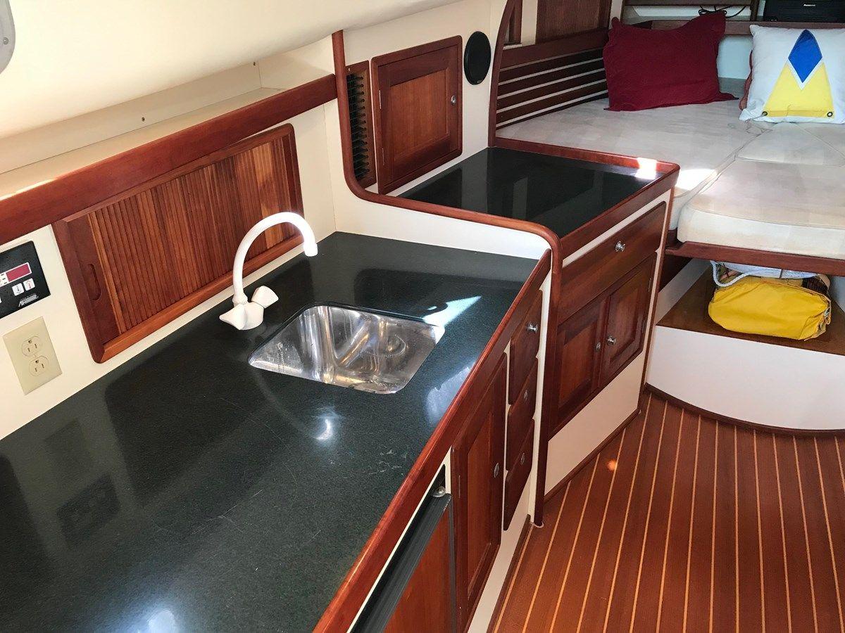 the best price on 1999 Little Harbor 38 Whisper Jet 1999