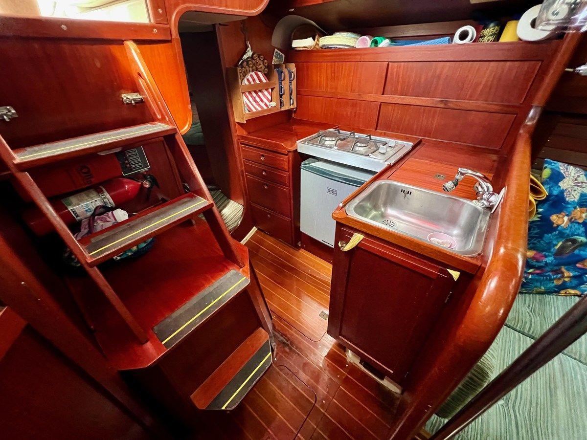 Купить яхту 1985 Scanmar Cockpit Sloop в Shestakov Yacht Sales