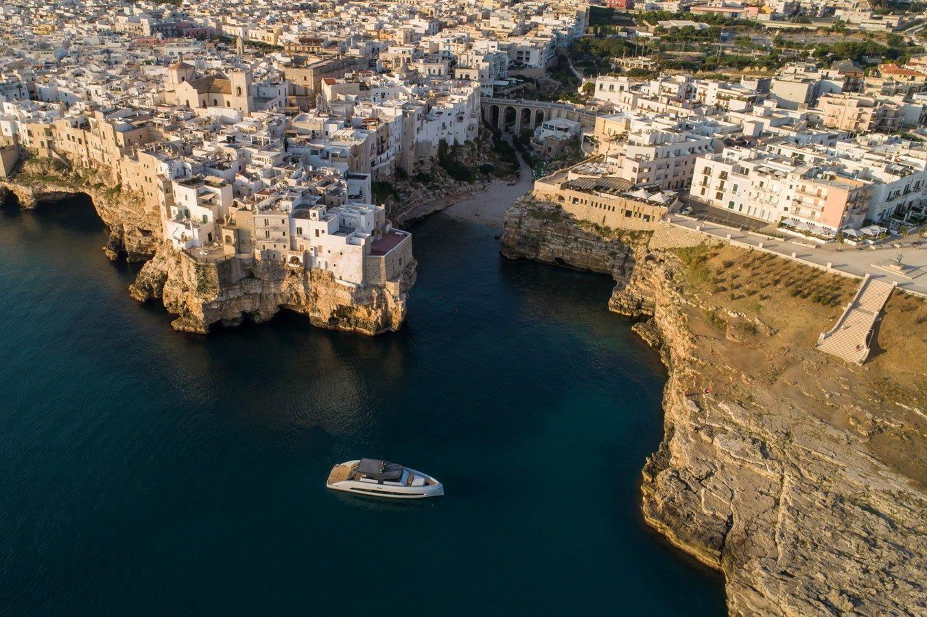 Стоимость яхты MANDAYACHT S07 SPIDER 70