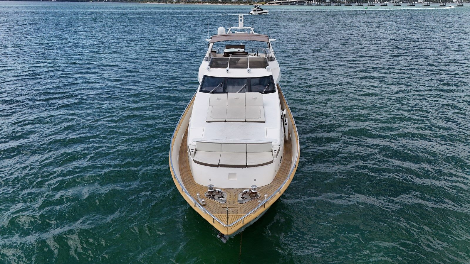 the best price on AZIMUT 100 100