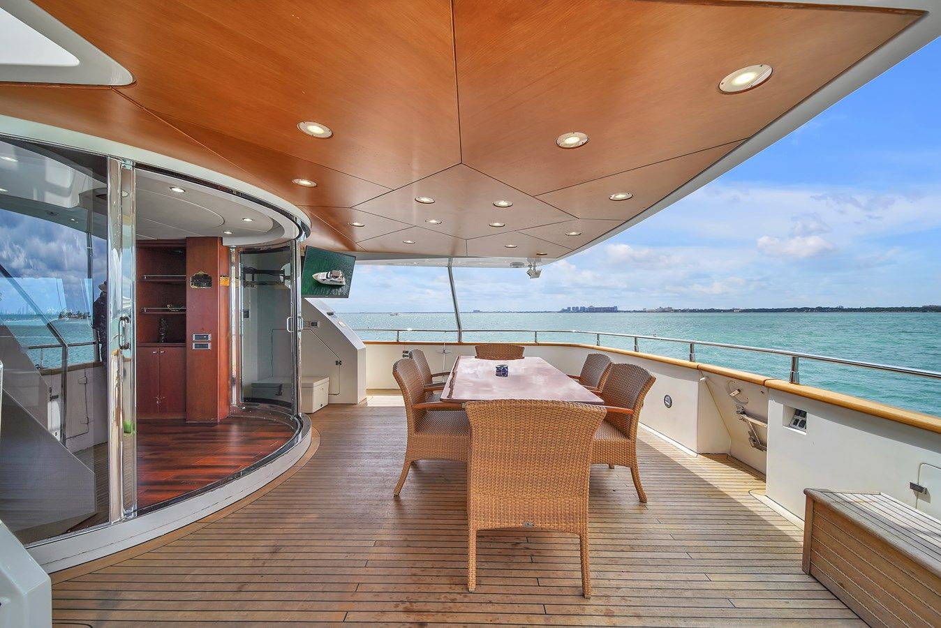 Buy a yacht AZIMUT 100