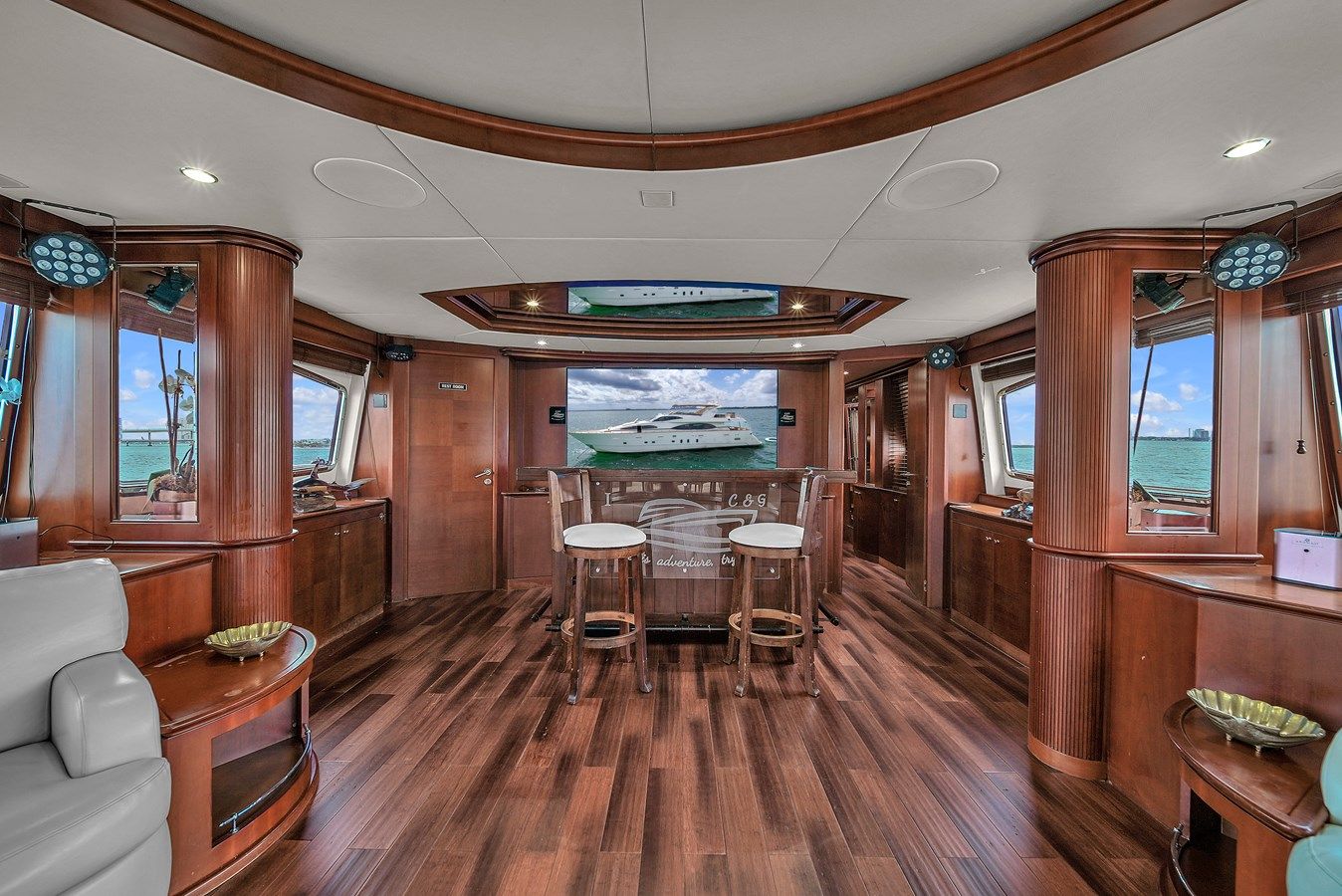 the best price on AZIMUT 100 100